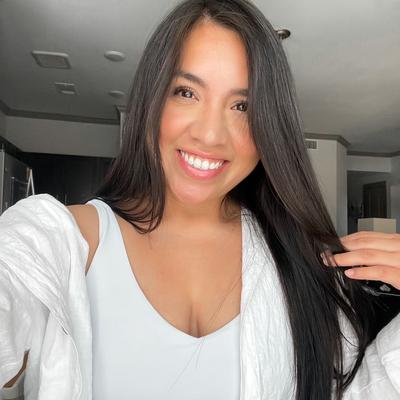 Portrait of creator miriammcast