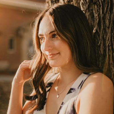 Portrait of creator lizashleyyy