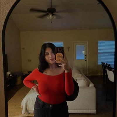 Portrait of creator laurenashley1698