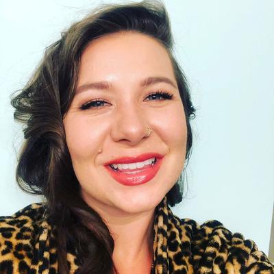 Portrait of creator mamawhimsi