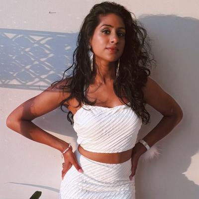 Portrait of creator monabalgobin