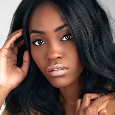 Portrait of creator candacereneec