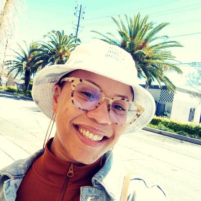 Portrait of creator nellfulloflife