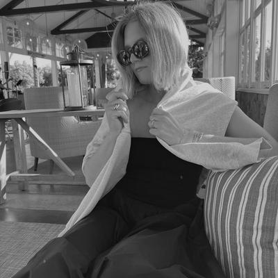 Portrait of creator karinalameraner