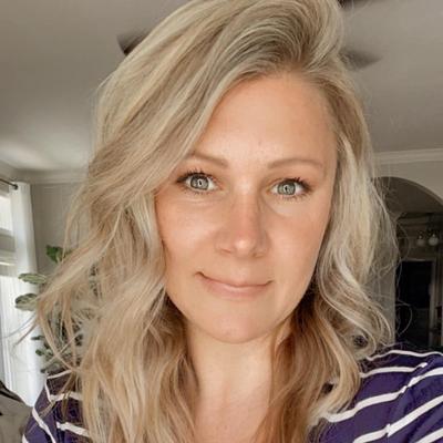 Portrait of creator theangabode