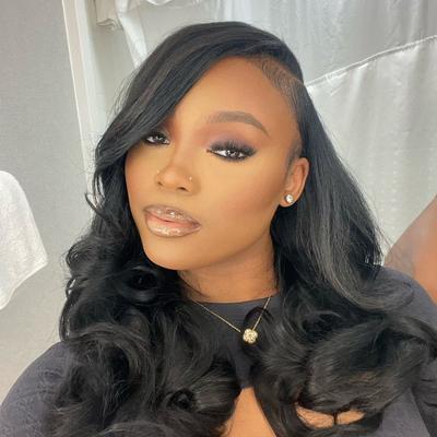 Portrait of creator yungshirab