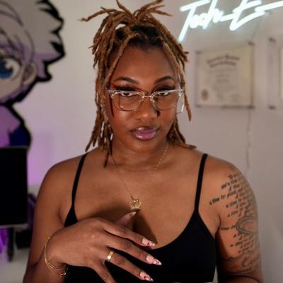 Portrait of creator tech_e_