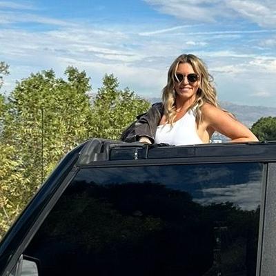 Portrait of creator allie.mercadefe