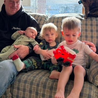 Portrait of creator alvdl3