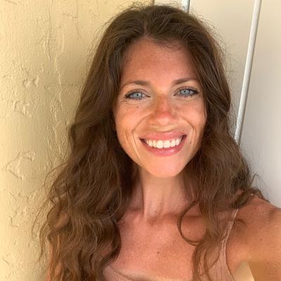 Portrait of creator .laurenmyers