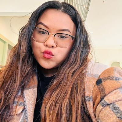 Portrait of creator chuchayy_1102