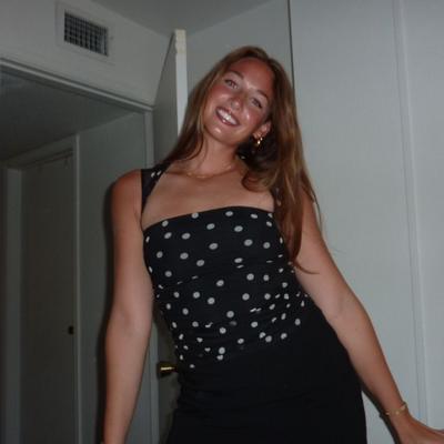 Portrait of creator jessmarker