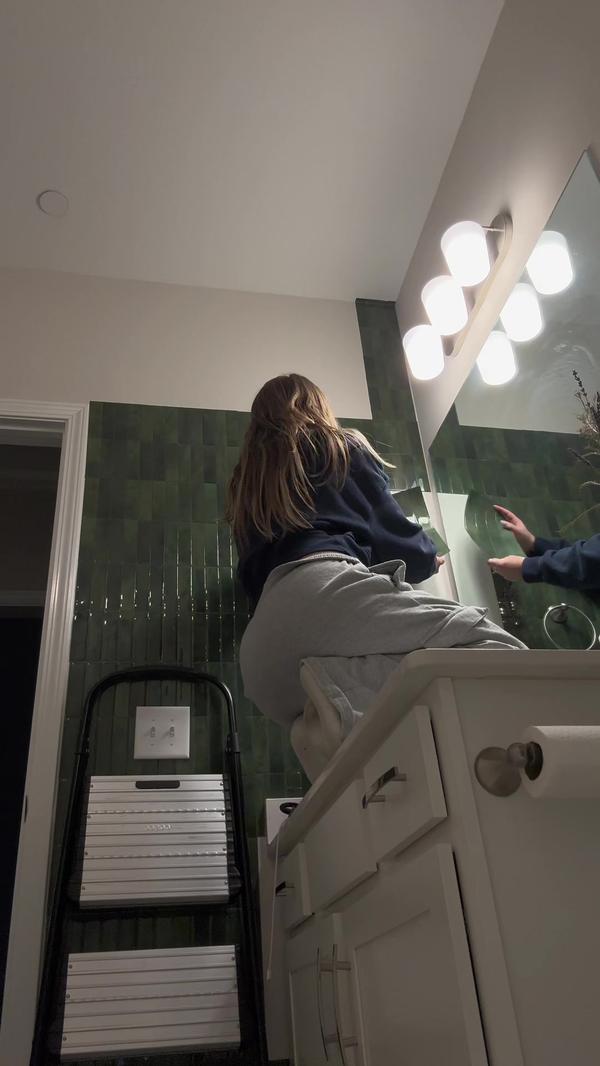 Post by megelisebird