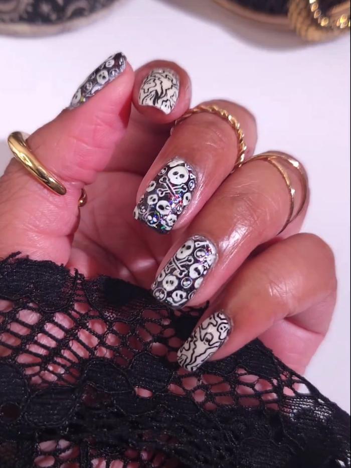 Post by lacqueredlarisa