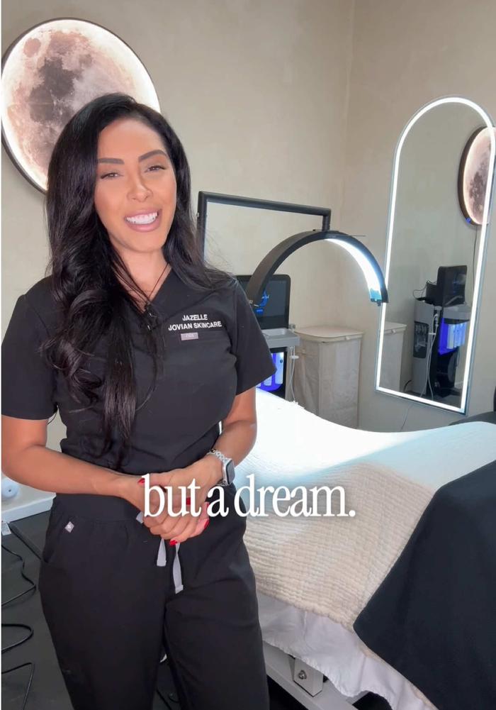 Post by jazelle_makeupartist