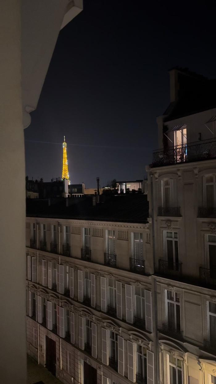 Post by hello.hayleyy