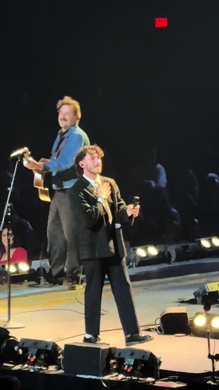 Post by _luisafer1101_