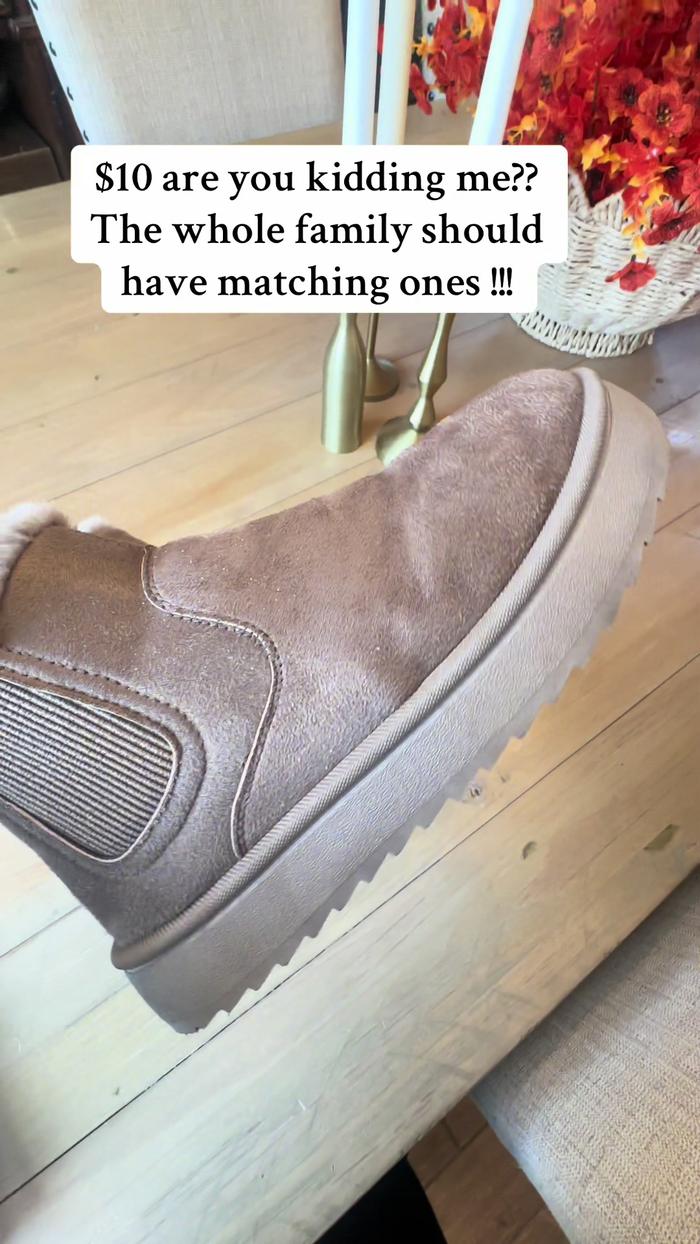 Post by ellieathena8